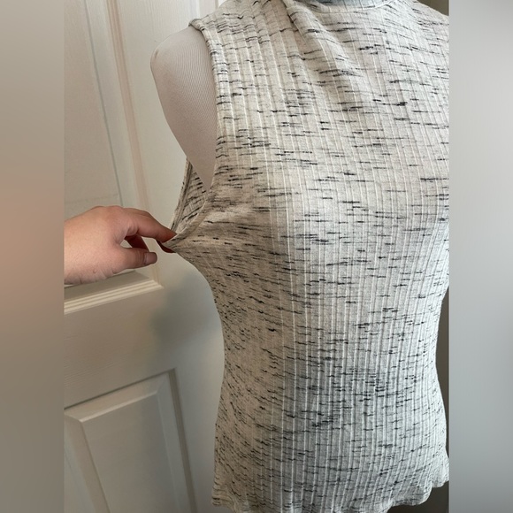 H&M Heathered white and Grey Turtle Neck Tank Top Medium - Picture 3 of 5